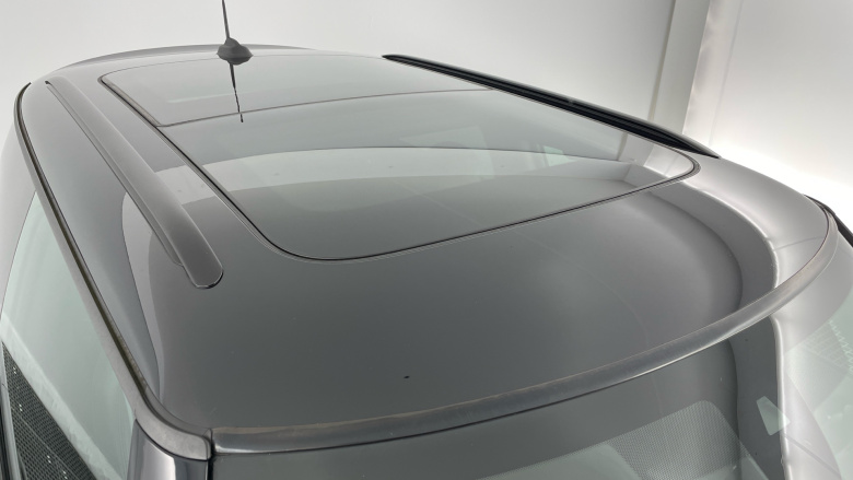 MINI Hatchback 1.5 Cooper Exclusive II 5dr Auto Petrol Hatchback